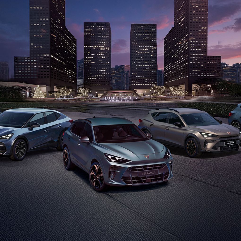 CUPRA Born, Tavascan, Terramar, Formentor and Leon line up infront of Suntec CIty for their roadshow in  August 2025
