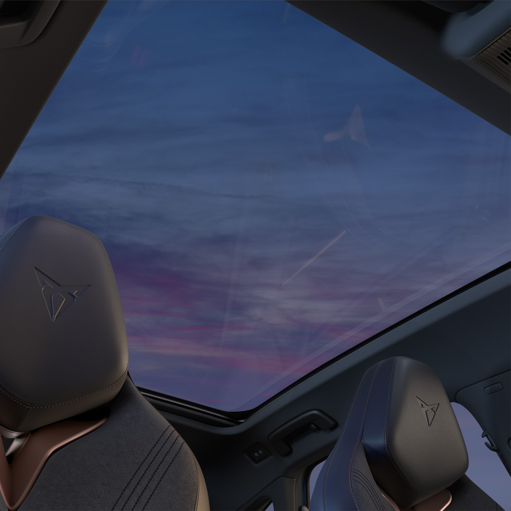 Close up image of CUPRA Tavascan sunroof 