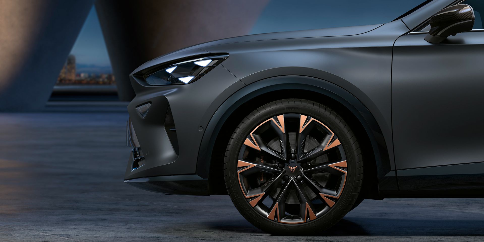 the side view CUPRA Formentor front bumper and tyre 