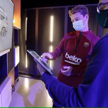 Barça players customising their CURA Leon, Terramar and Formentor